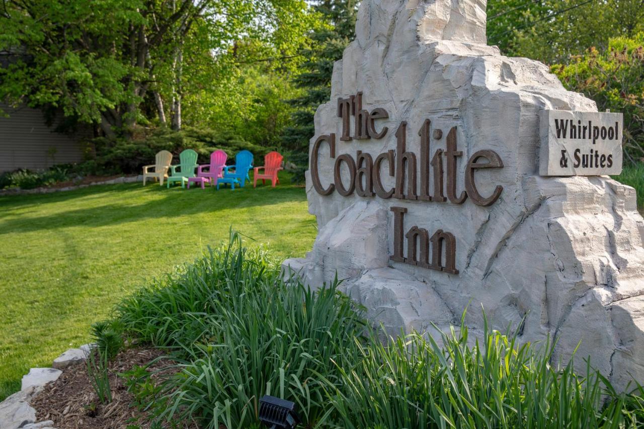 Coachlite Inn Сістер-Бей Екстер'єр фото